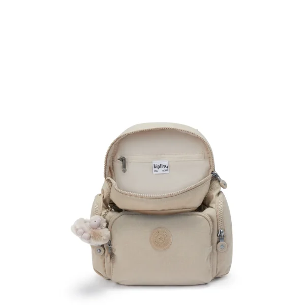 KIPLING - תיק גב קטן CITY ZIP MINI – KI469796A – sign-beige-emb – 2