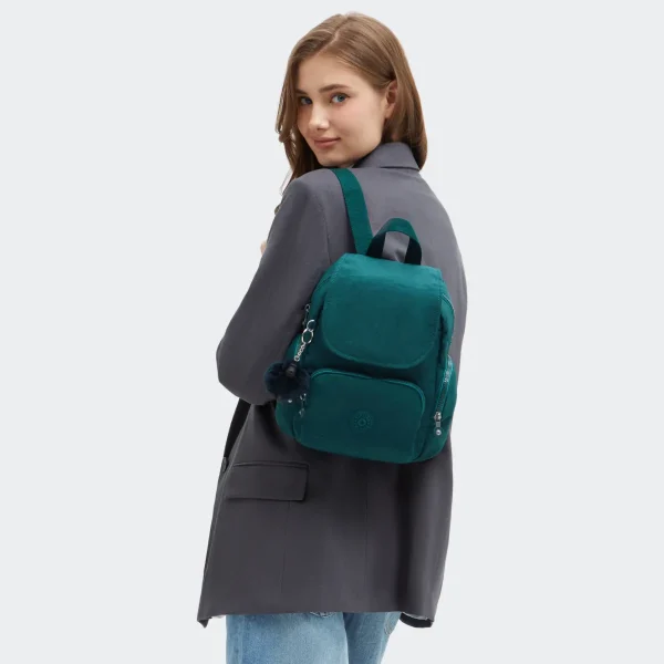 תיק גב קטן CITY ZIP MINI